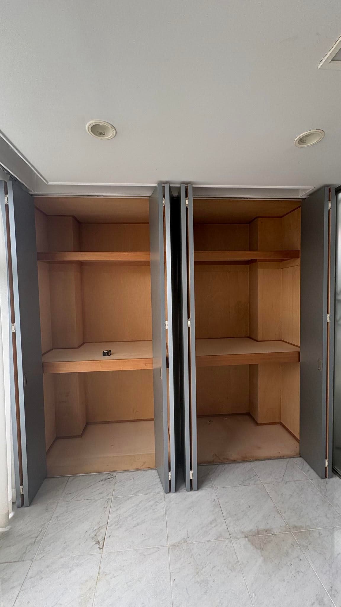 クローゼットを撤去して部屋を広く - 1